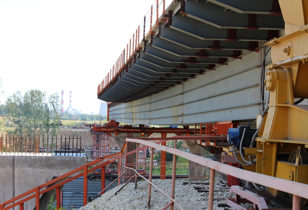 Mos_Kanal_bridge.jpg